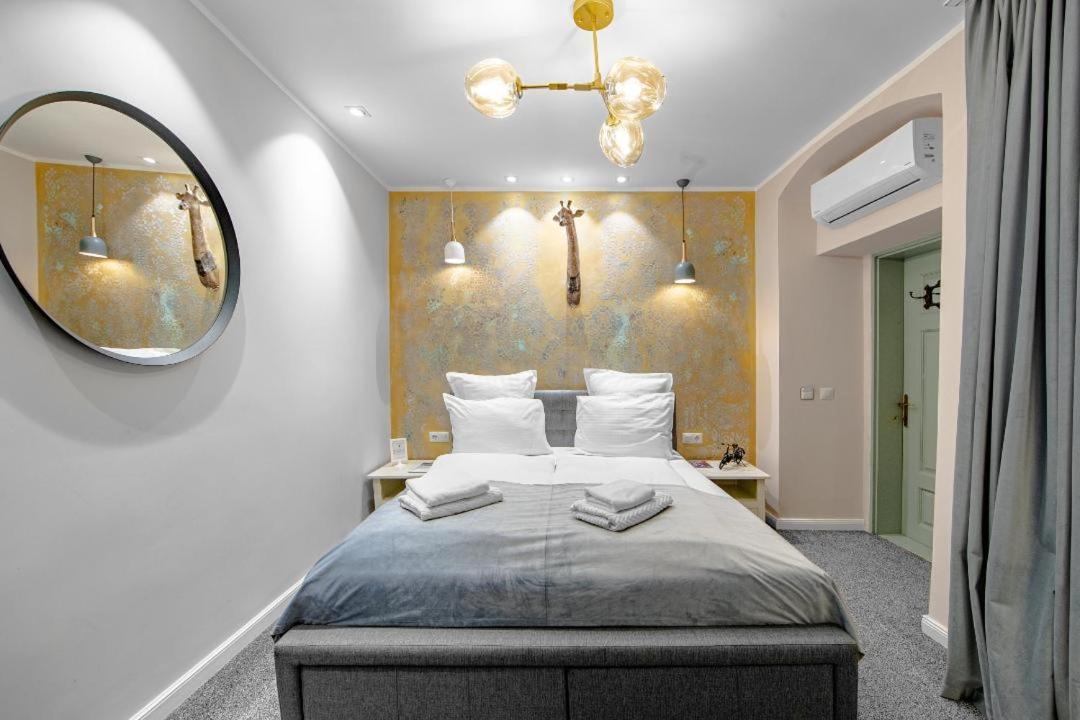 Bed and Breakfast Rabbit Hole Sibiu Exterior foto
