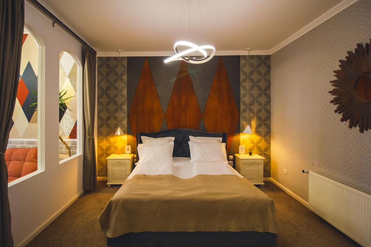 Bed and Breakfast Rabbit Hole Sibiu Exterior foto
